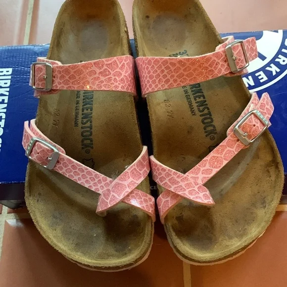 Pink Birkenstock good light used condition - Picture 3 of 4